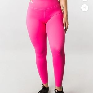 Buffbunny NWT Vibe Leggings in Hot